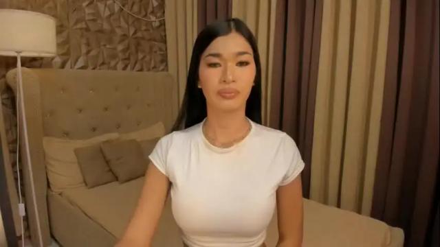 Image 8 of asianhugecocknina Stream on Chaturbate on 1 month ago