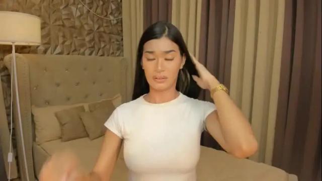 Image 2 of asianhugecocknina Stream on Chaturbate on 1 month ago