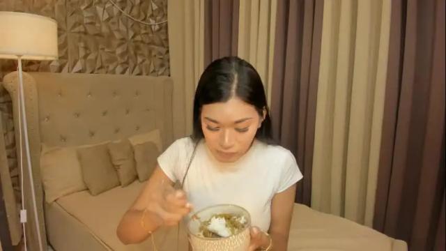 Image 10 of asianhugecocknina Stream on Chaturbate on 21 days ago