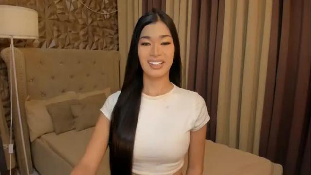 Image 4 of asianhugecocknina Stream on Chaturbate on 17 days ago
