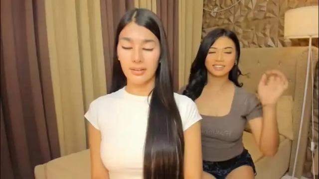 Image 12 of asianhugecocknina Stream on Chaturbate on 2 months ago