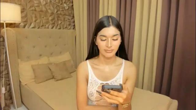 Image 12 of asianhugecocknina Stream on Chaturbate on 2 months ago