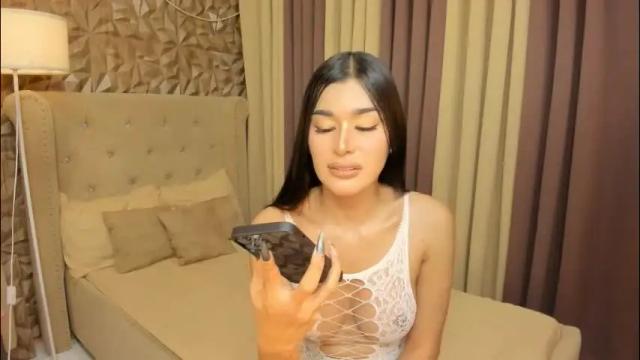 Image 3 of asianhugecocknina Stream on Chaturbate on 2 months ago