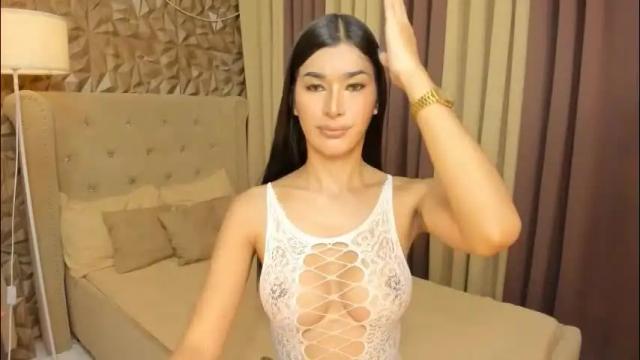 Image 4 of asianhugecocknina Stream on Chaturbate on 2 months ago