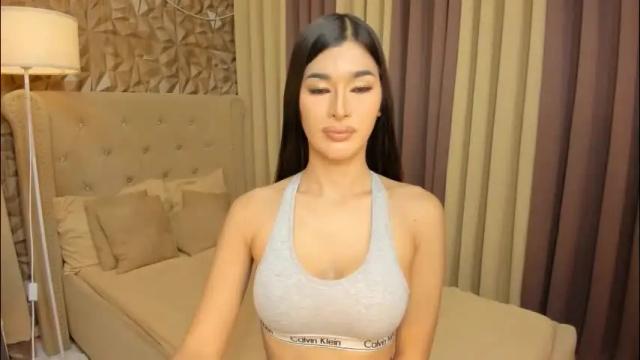 Image 12 of asianhugecocknina Stream on Chaturbate on 1 month ago