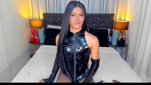 Image 11 of asianhugescott Stream on Chaturbate on 21 months ago