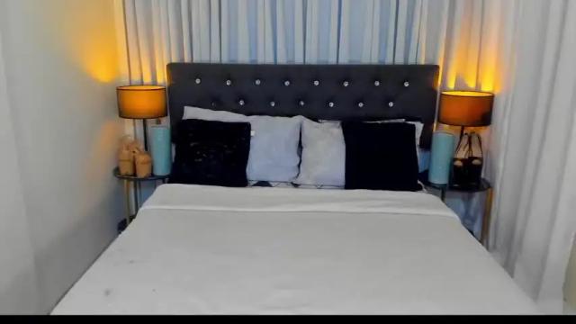 Image 4 of asianhugescott Stream on Chaturbate on 21 months ago