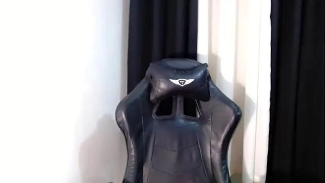 Image 4 of asianpetitejasmin Stream on Chaturbate on 21 months ago