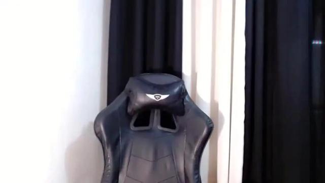 Image 3 of asianpetitejasmin Stream on Chaturbate on 16 months ago