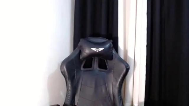 Image 3 of asianpetitejasmin Stream on Chaturbate on 18 months ago