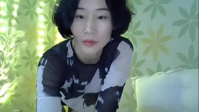 Image 2 of asianshiny Stream on Chaturbate on 3 days ago