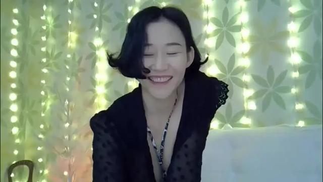 Image 11 of asianshiny Stream on Chaturbate on 1 month ago