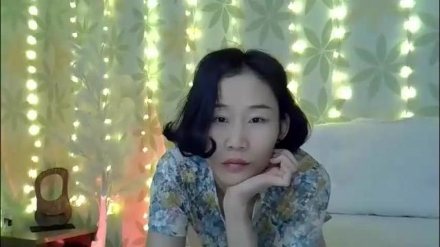 Image 3 of asianshiny Stream on Chaturbate on 1 month ago