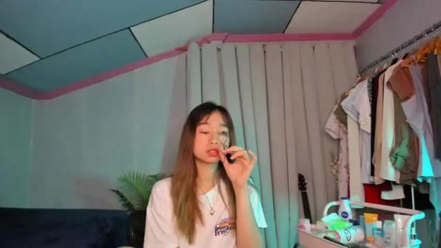Image 3 of asiansweetnasty Stream on Chaturbate on 15 months ago