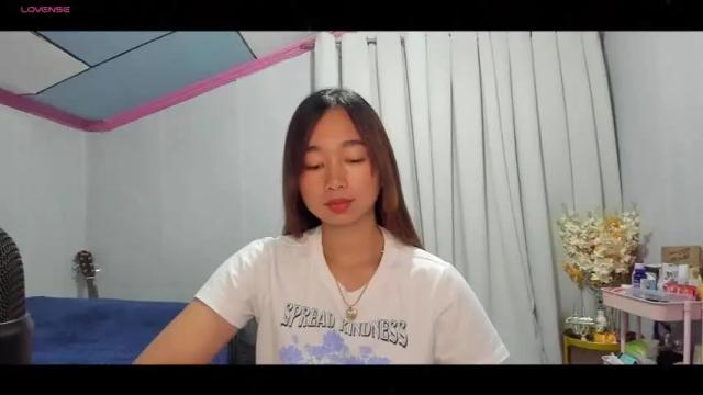 Image 3 of asiansweetnasty Stream on Chaturbate on 13 months ago