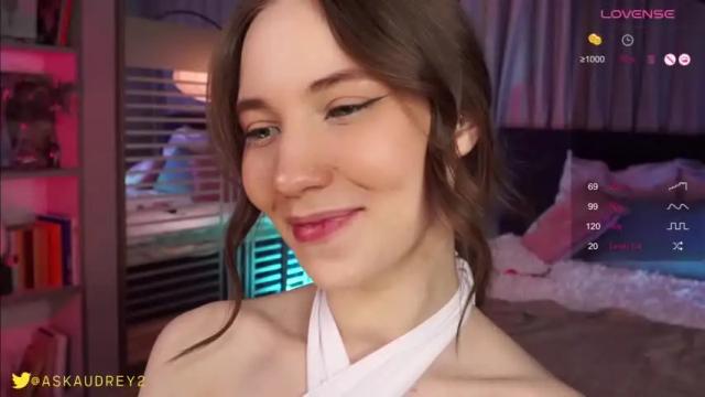Image 2 of askaudrey Stream on Chaturbate on 13 months ago