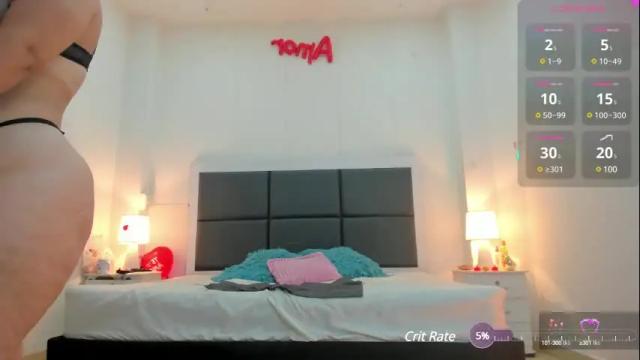 Image 4 of aslhyn_gomez Stream on Chaturbate on 1 month ago
