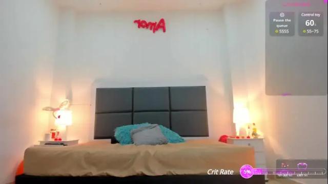 Image 2 of aslhyn_gomez Stream on Chaturbate on 1 month ago