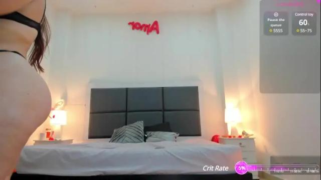 Image 4 of aslhyn_gomez Stream on Chaturbate on 1 month ago
