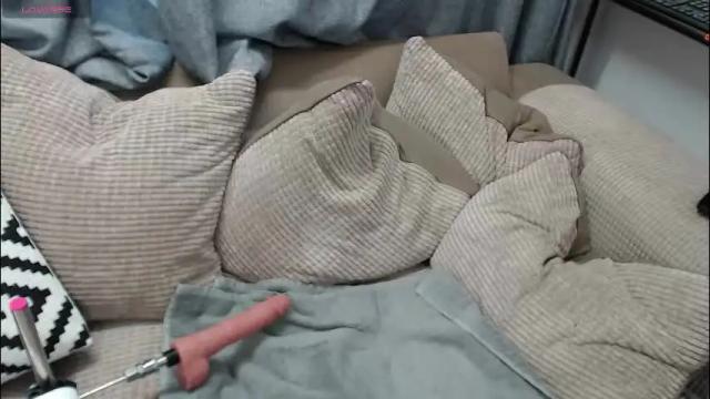 Image 7 of asluttyrose Stream on Chaturbate on 2 months ago