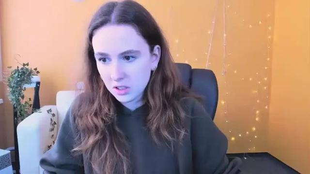 Image 2 of asol_sweetie Stream on Chaturbate on 19 months ago