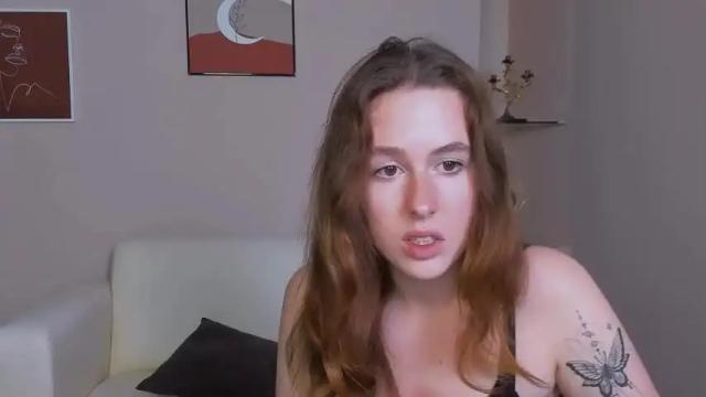 Image 3 of asol_sweetie Stream on Chaturbate on 19 months ago