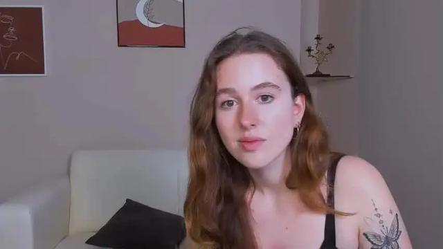Image 4 of asol_sweetie Stream on Chaturbate on 19 months ago
