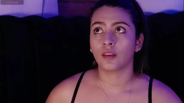Image 2 of aspenruss Stream on Chaturbate on 2 months ago