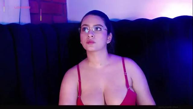 Image 12 of aspenruss Stream on Chaturbate on 27 days ago