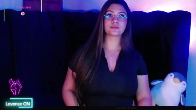 Image 2 of aspenruss Stream on Chaturbate on 3 months ago