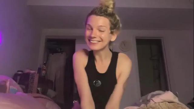 Image 10 of astorialove Stream on Chaturbate on 3 months ago