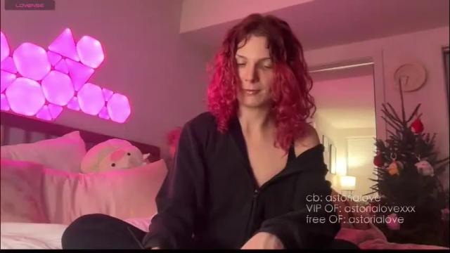 Image 7 of astorialove Stream on Chaturbate on 27 days ago