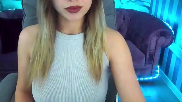 Image 2 of astraluxe_ Stream on Chaturbate on 1 month ago