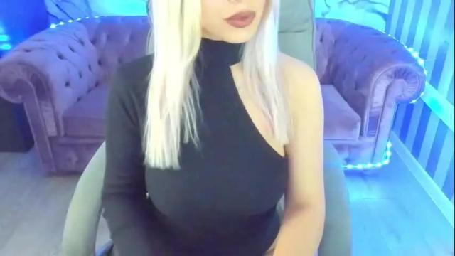 Image 12 of astraluxe_ Stream on Chaturbate on 1 month ago