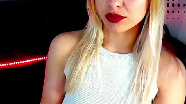 Image 7 of astraluxe_ Stream on Chaturbate on 1 month ago