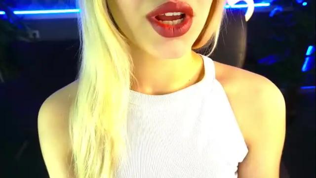 Image 3 of astraluxe_ Stream on Chaturbate on 1 month ago