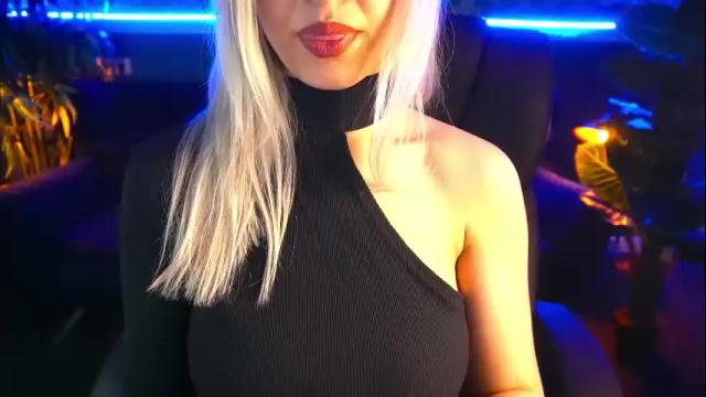 Image 3 of astraluxe_ Stream on Chaturbate on 27 days ago