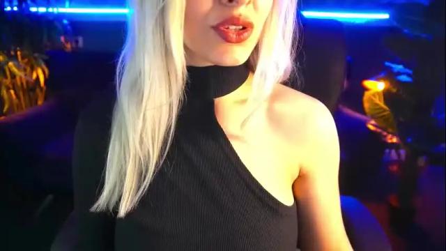 Image 4 of astraluxe_ Stream on Chaturbate on 27 days ago