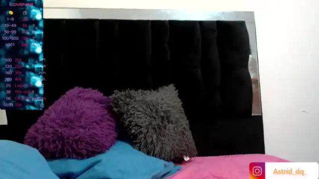 Image 7 of astrid_duque_ Stream on Chaturbate on 19 months ago