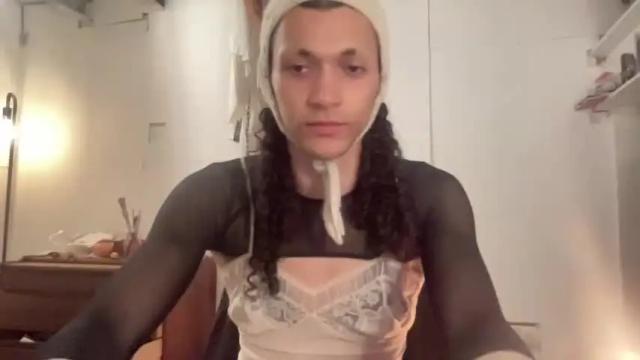 Image 2 of astrodoll Stream on Chaturbate on 16 months ago