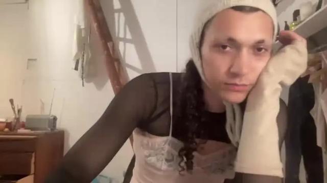 Image 7 of astrodoll Stream on Chaturbate on 16 months ago