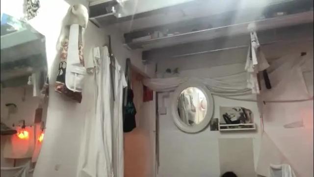 Image 6 of astrodoll Stream on Chaturbate on 12 days ago