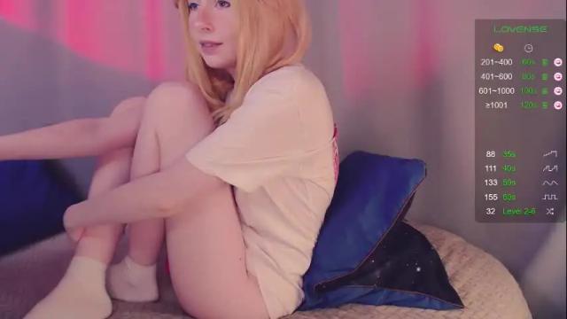 Image 11 of astromy Stream on Chaturbate on 1 month ago