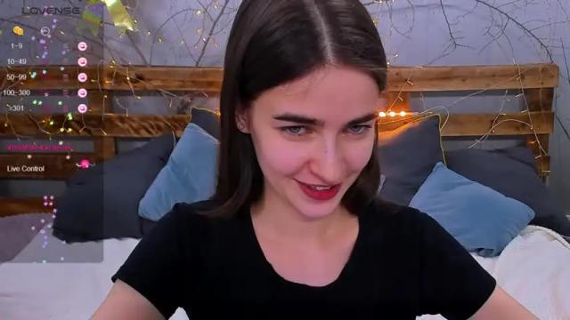 Image 10 of astroriyanight Stream on Chaturbate on 14 months ago