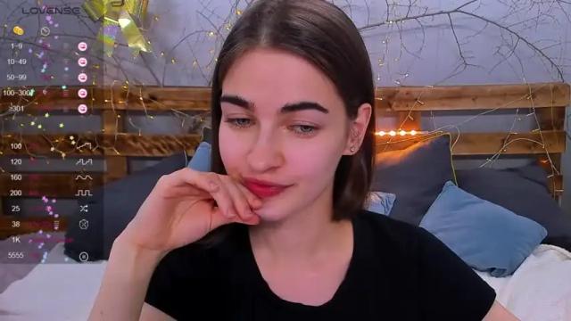 Image 6 of astroriyanight Stream on Chaturbate on 14 months ago