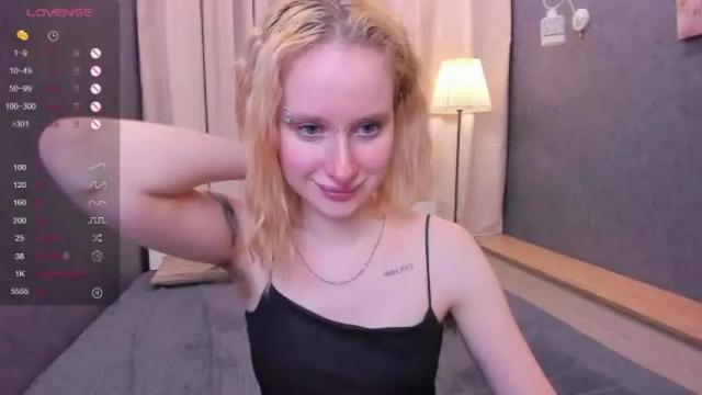 Image 12 of asuna_moonlight Stream on Chaturbate on 15 months ago
