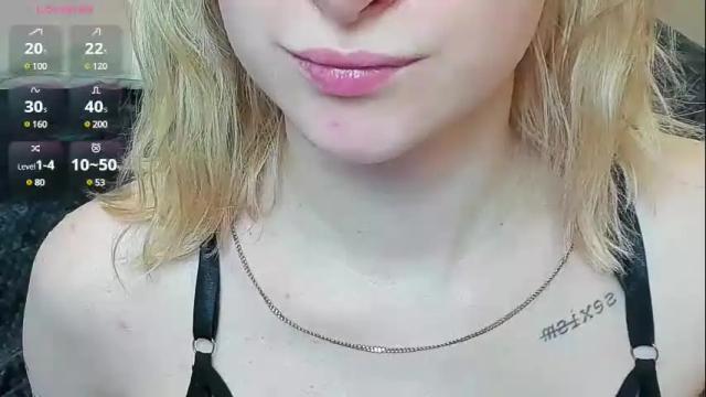 Image 4 of asuna_moonlight Stream on Chaturbate on 23 days ago