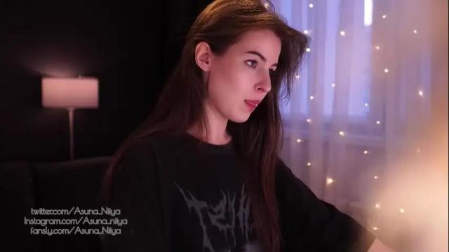 Image 2 of asuna_niiya Stream on Chaturbate on 4 months ago