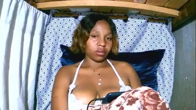 Image 12 of asynaa Stream on Chaturbate on 5 months ago