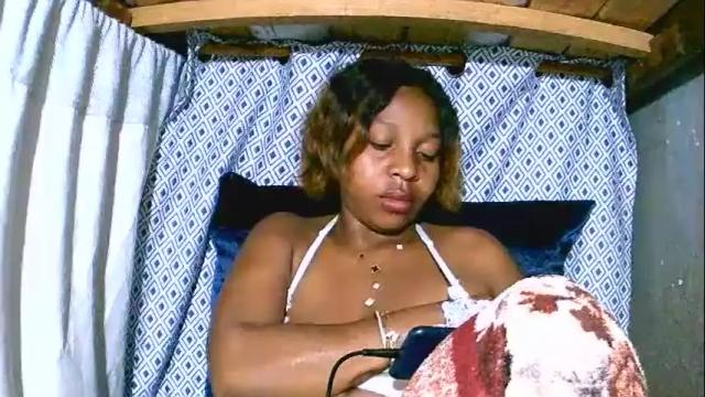 Image 7 of asynaa Stream on Chaturbate on 5 months ago
